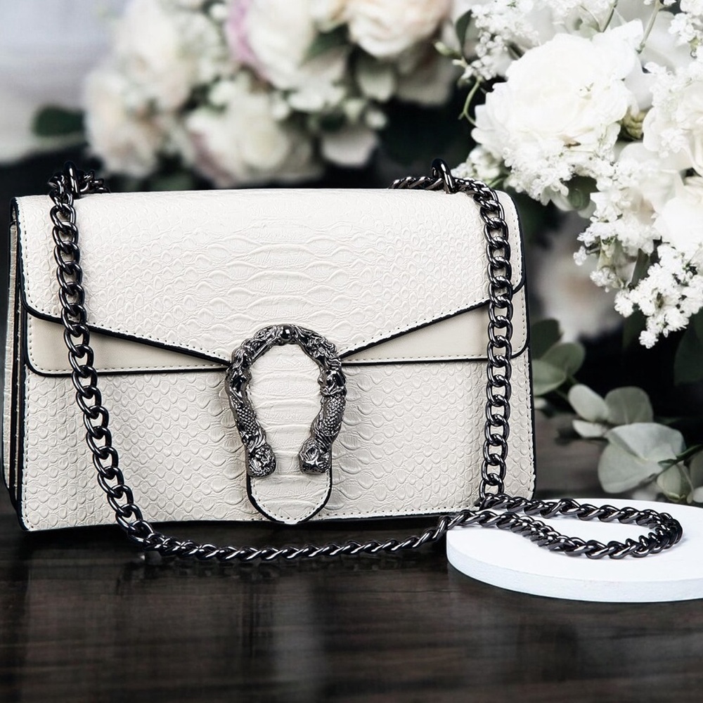 Elegant Cream Chain Shoulder Bag